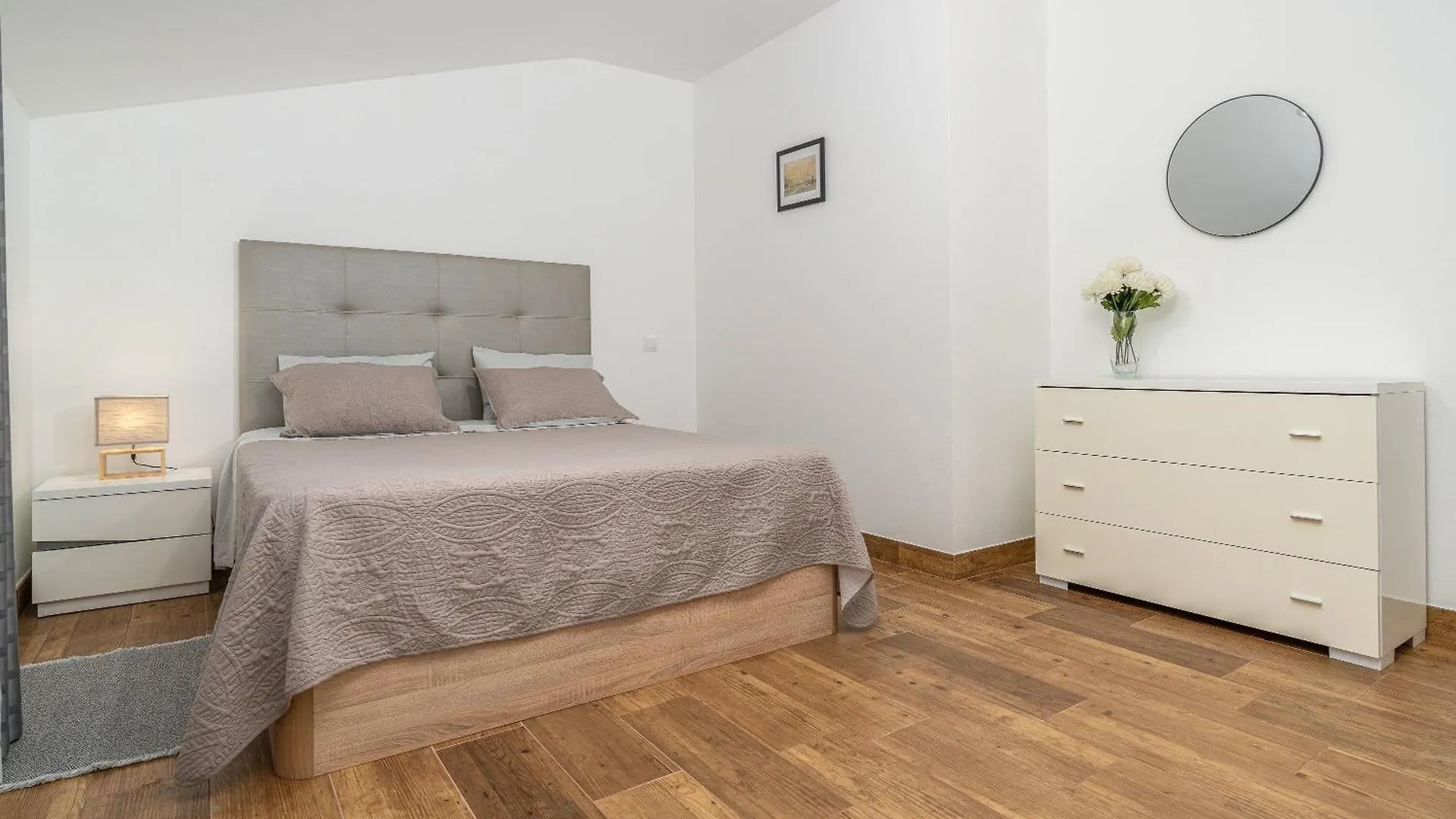 Jacinta Guest House Ground Floor Funchal  Holiday home Funchal (Madeira)